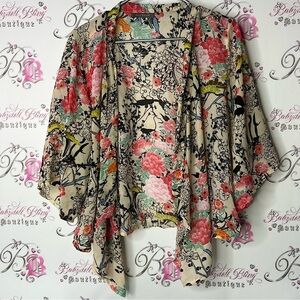 Suzy Shier cardigan open waterfall flowers Multicolor Floral Kimono